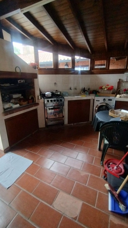 Doble Oportunidad en Zona III: Dos Chalets de 3 ambientes en un mismo lote