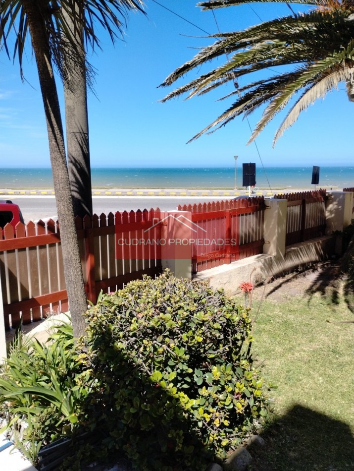 CHALET FRENTE AL MAR - ZONA V - 10 PERSONAS - FEBRERO