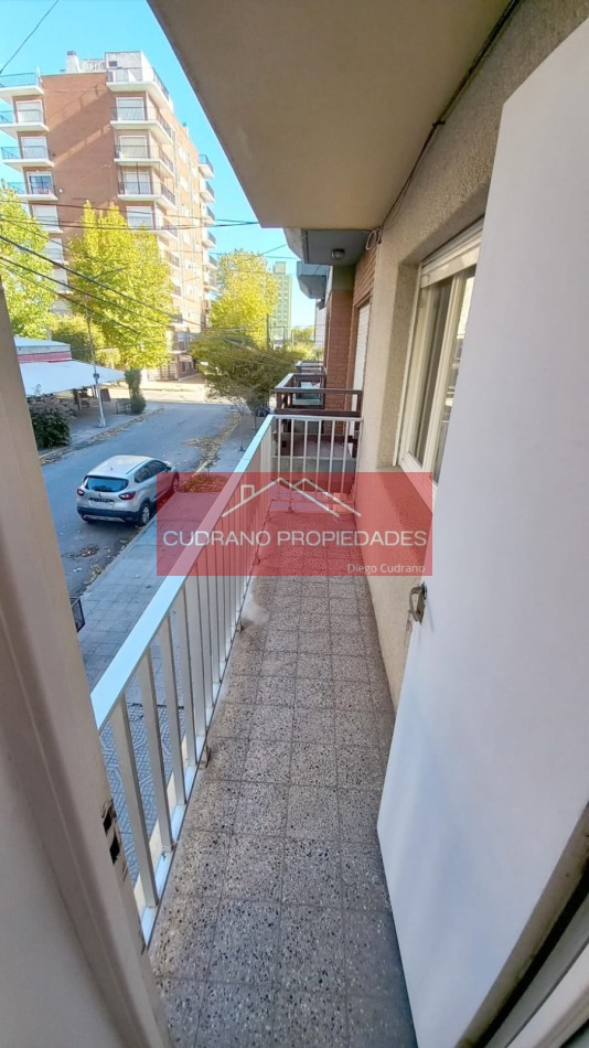 Amplitud y Categoria en Zona I: Un 4 Ambientes Unico a Pasos del Mar.