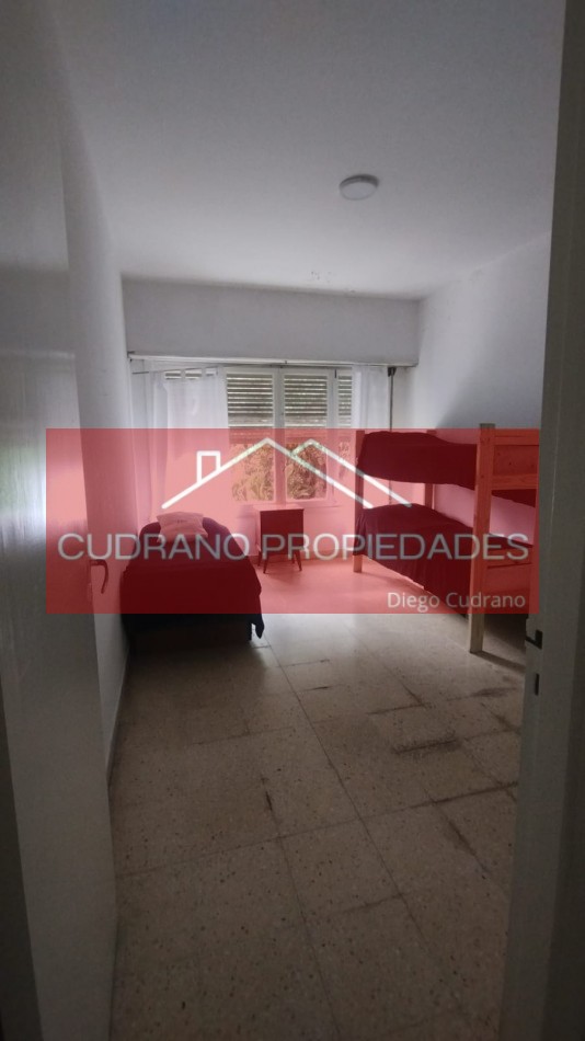El espacio que necesitas: Casa de 3 ambientes con dependencia en una ubicacion estrategica de Zona V