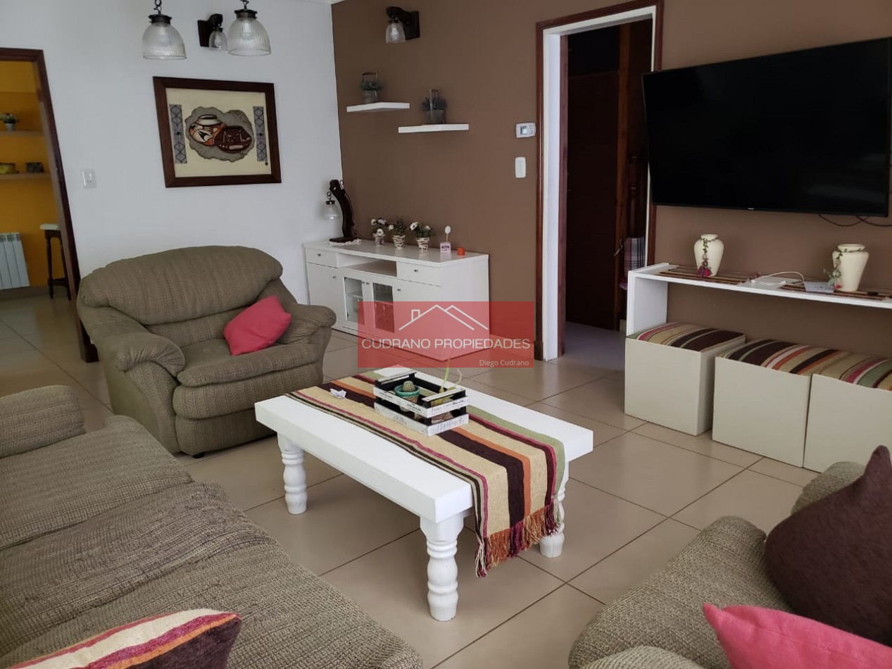 CHALET - 4 AMBIENTES - ZONA IV - MIRAMAR
