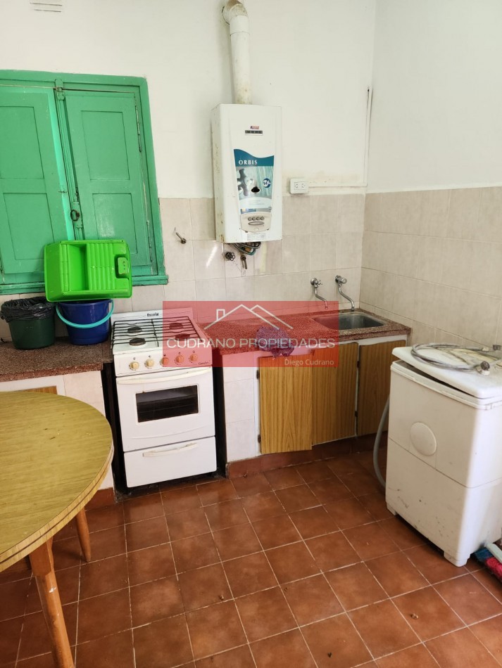 Triple Renta Inmediata: Complejo de 3 Unidades sobre Gran Lote en Zona Residencial Premium