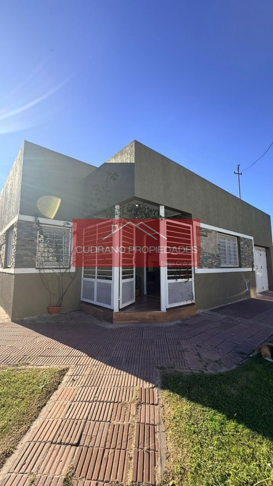  Solidez, Diseño y Rentabilidad: Joya en Esquina Reciclada de Zona III