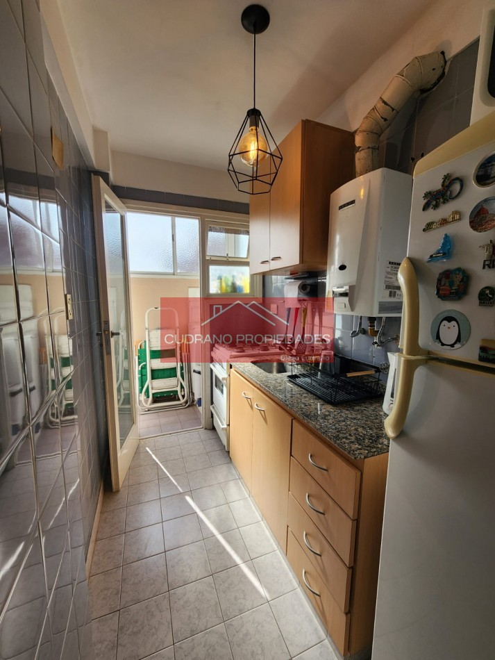 Inversion de Categoria en Miramar: Tu Departamento a Pasos del Mar y la Peatonal.