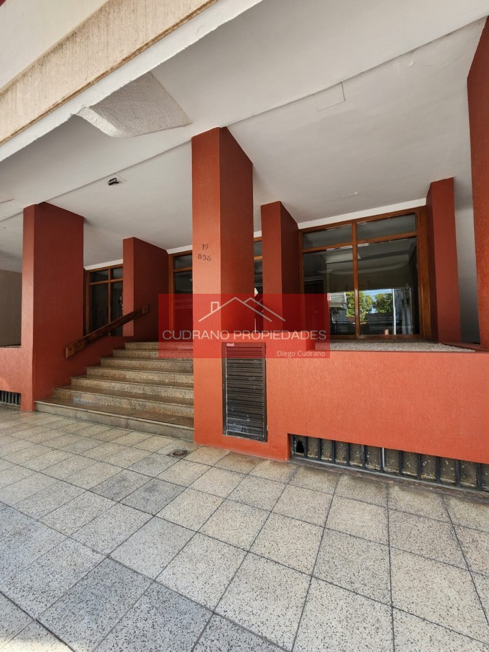 Inversion de Categoria en Miramar: Tu Departamento a Pasos del Mar y la Peatonal.