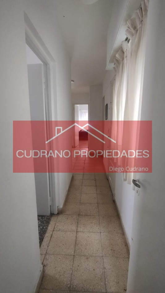 El espacio que necesitas: Casa de 3 ambientes con dependencia en una ubicacion estrategica de Zona V