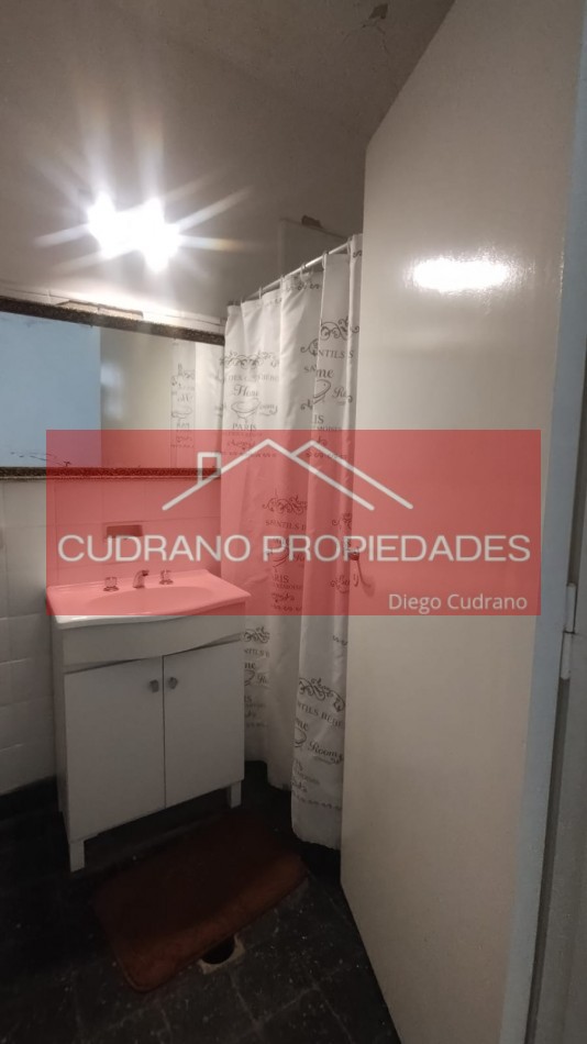 El espacio que necesitas: Casa de 3 ambientes con dependencia en una ubicacion estrategica de Zona V