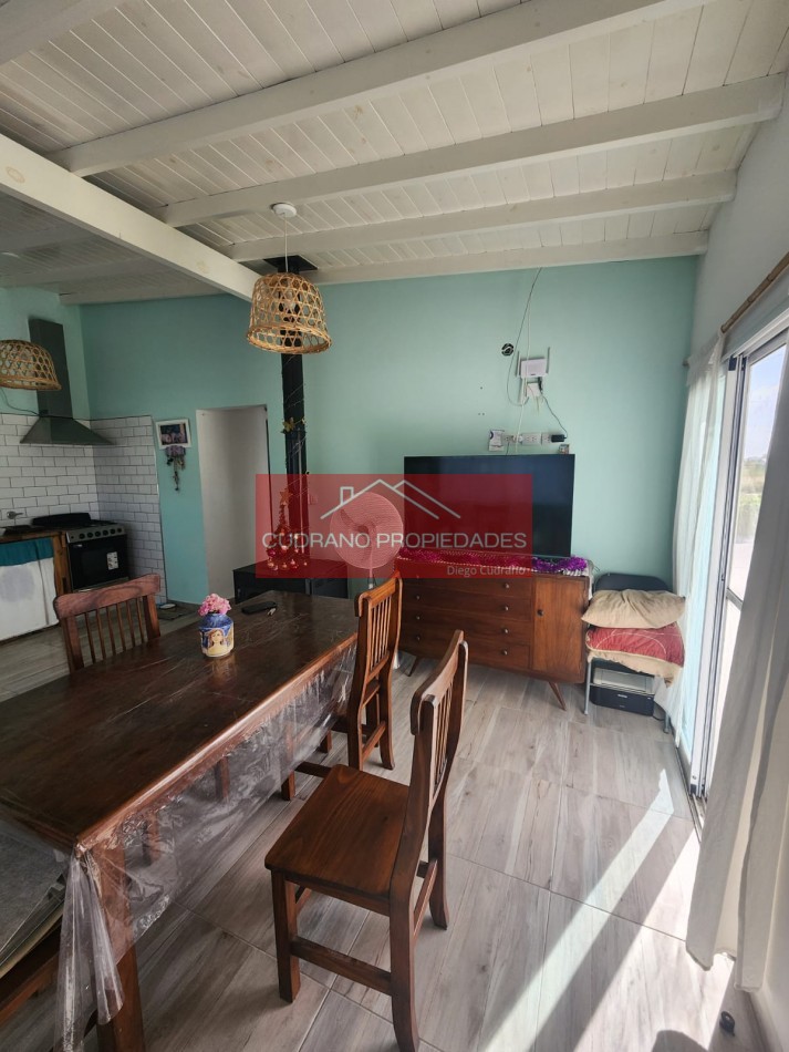 RETASADA! Tu Refugio Natural en Parque Bristol, Miramar: Casa con Amplio Parque y Precio de Ocasion.