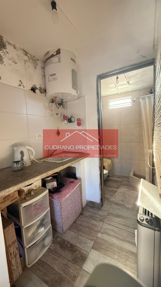  Solidez, Diseño y Rentabilidad: Joya en Esquina Reciclada de Zona III