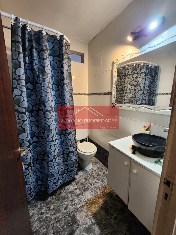 El Espacio que Necesitas: Casa de 4 Ambientes con Quincho y Taller en un Terreno Excepcional.