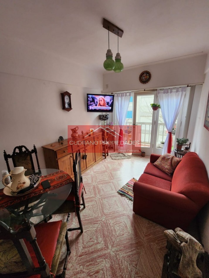¡RETASADO! 2 Ambientes en Edificio Riviera II: Rentabilidad Asegurada en Zona I.