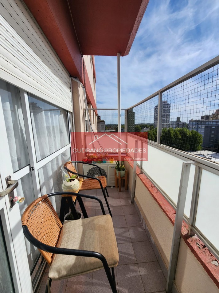 Inversion de Categoria en Miramar: Tu Departamento a Pasos del Mar y la Peatonal.