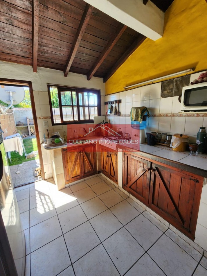 Espacio Sin Limites: 5 Ambientes Solidos para Vivir Todo el Año en Miramar.