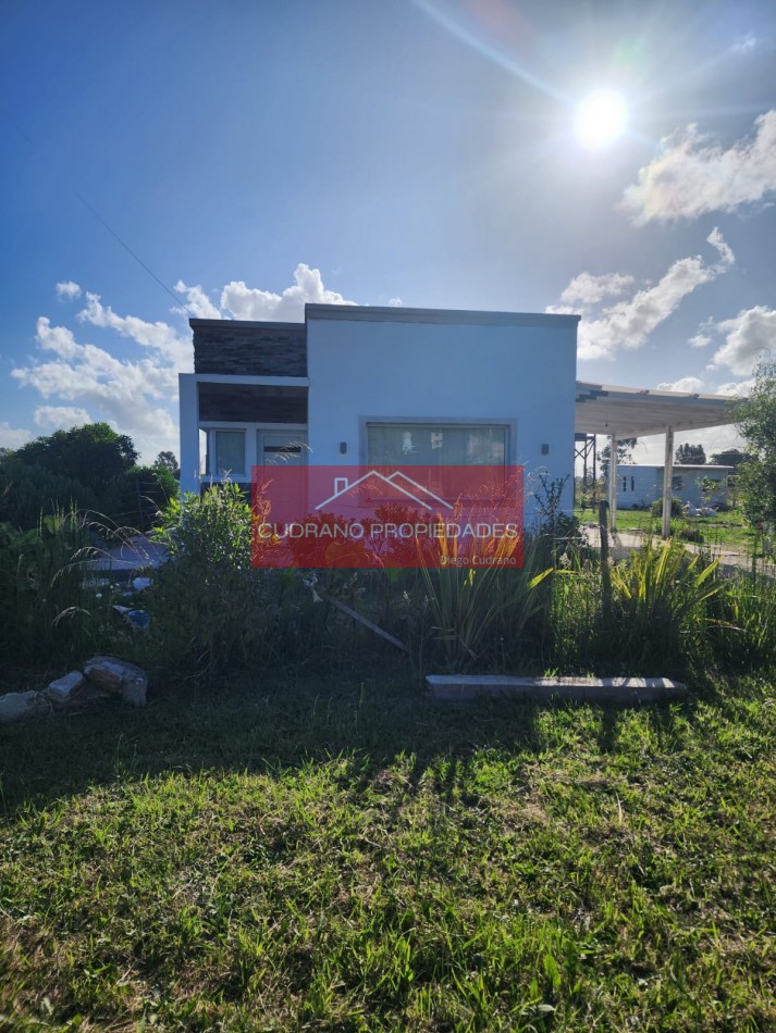 RETASADA! Tu Refugio Natural en Parque Bristol, Miramar: Casa con Amplio Parque y Precio de Ocasion.