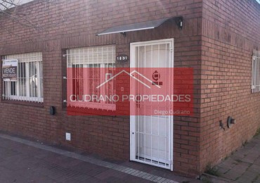 RETASADO!!  PH - 2 AMBIENTES - ZONA II - MIRAMAR