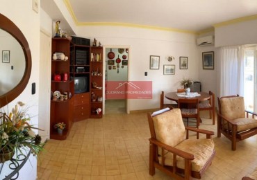 Confort y ubicacion privilegiada: 3 ambientes en Edificio Lucaya (Zona I)